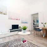 Lillybeth City Center شقة