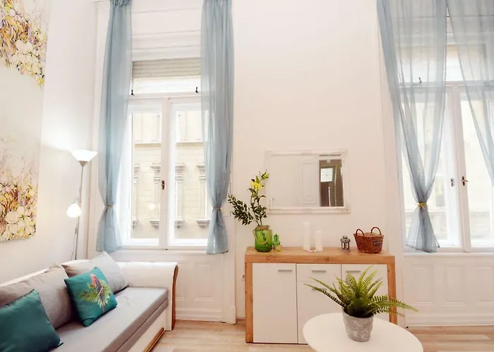 Lillybeth City Center Apartmán *