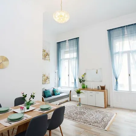 Lillybeth City Center * בודפשט