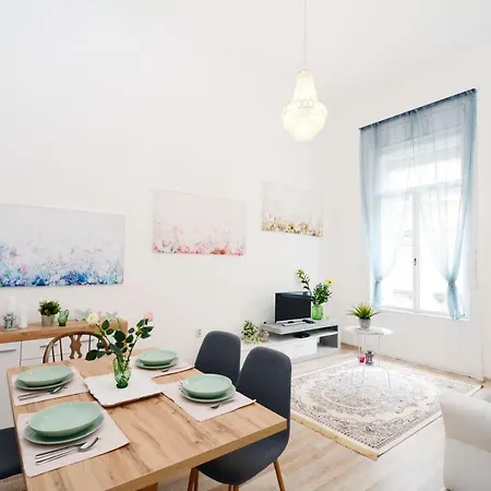 Lillybeth City Center * בודפשט